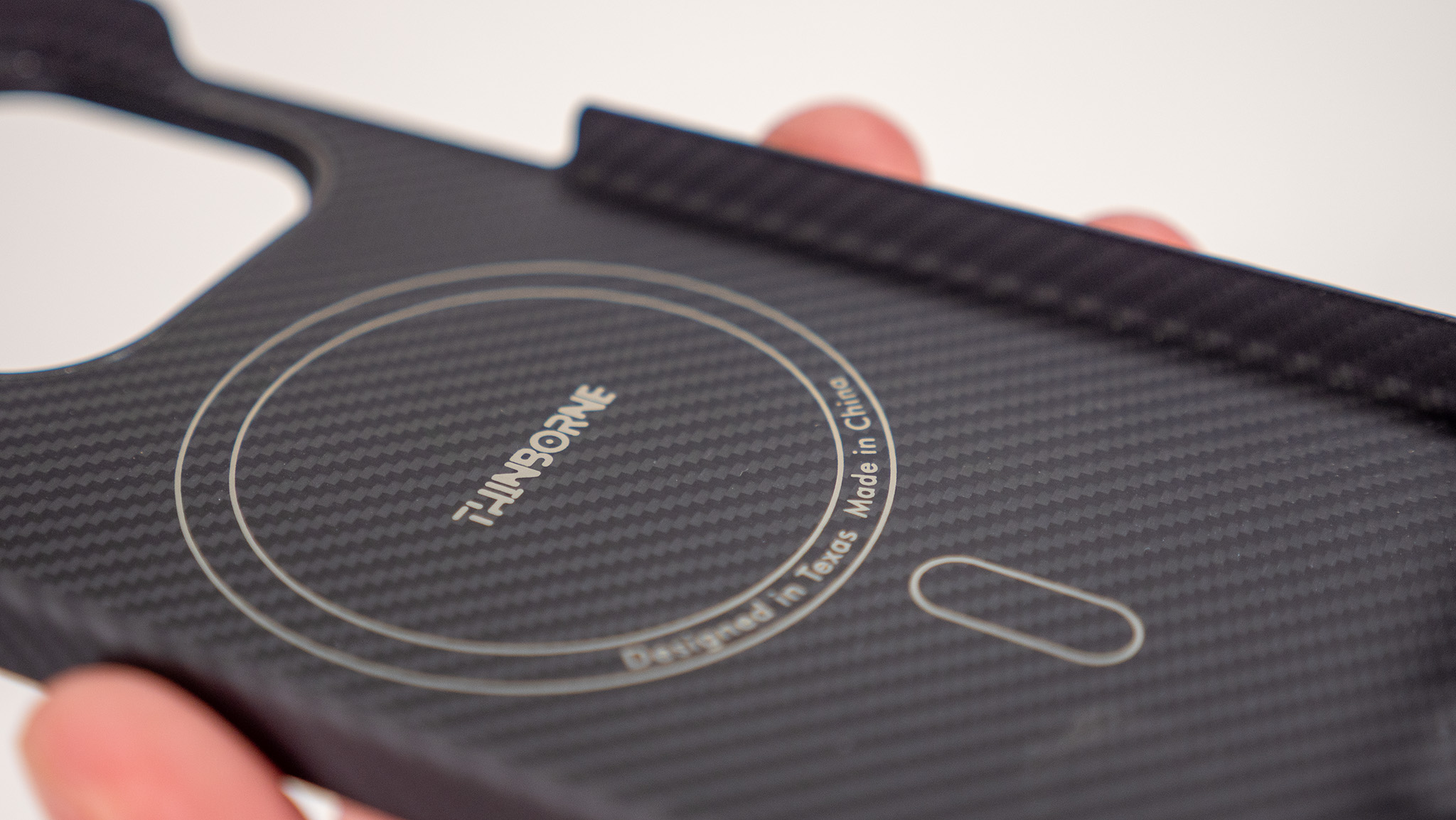 Η θήκη Thinborne για το OnePlus 15