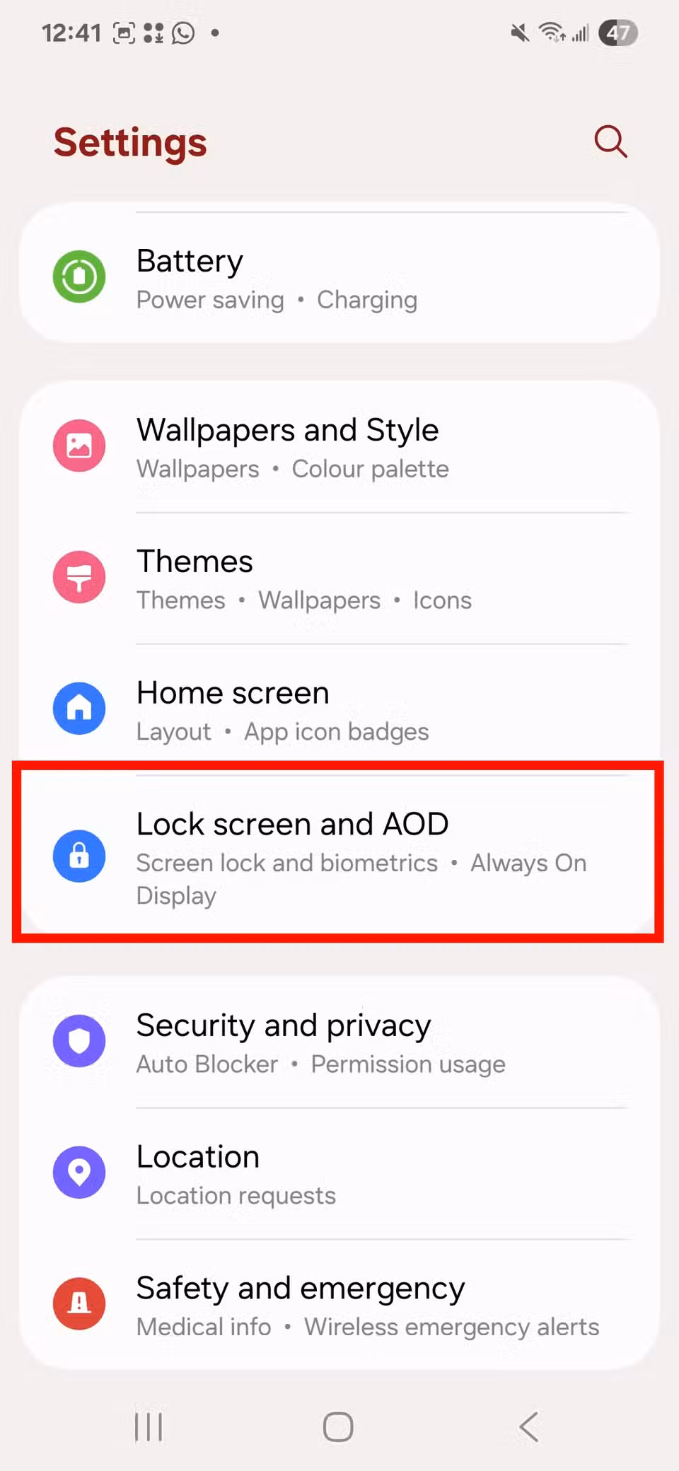 Red rectangle outline highlighting Lock screen and AOD in Samsung settings