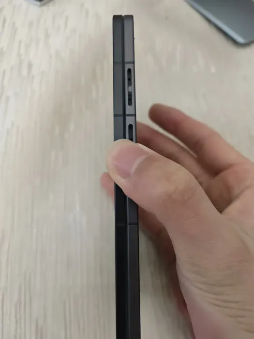 «Xiaomi σε Συναρπαστική Πρόκληση: Δοκιμάζει Ζωντανά την Ανθεκτικότητα του Νέου Redmi Note 15! Μην το Χάσετε!» Xiaomi MIX Fold 5