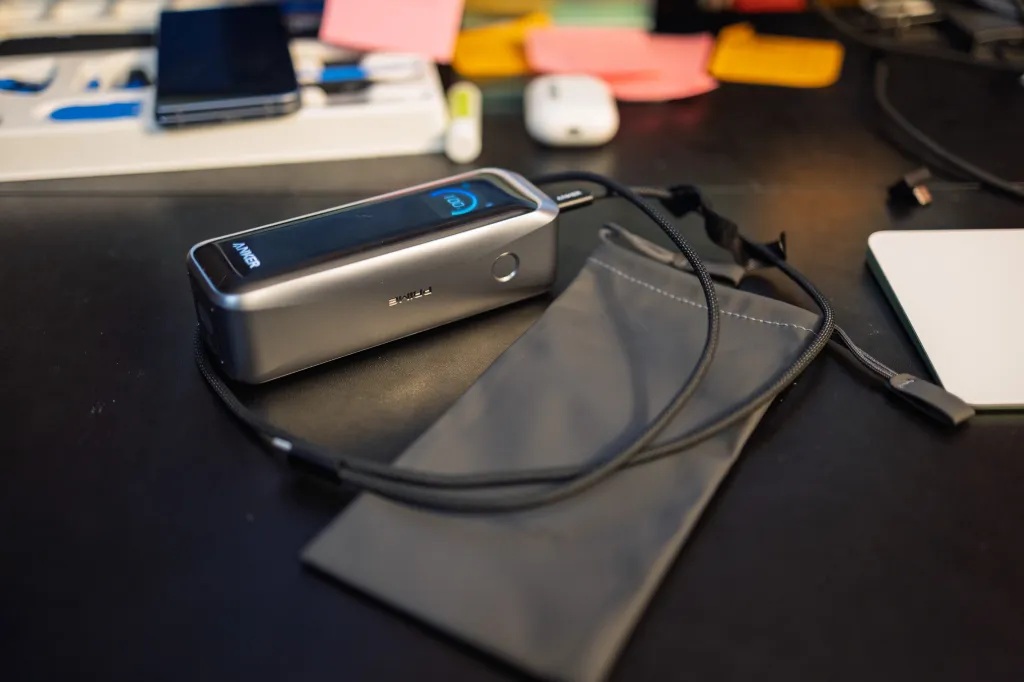 Πραγματικά με τη νέα τράπεζα μπαταριών Anker Prime 20K: συμπαγής σχεδιασμός, ισχύς 220 W Πραγματικά με τη νέα τράπεζα μπαταριών Anker Prime 20K: συμπαγής σχεδιασμός, ισχύς 220 W