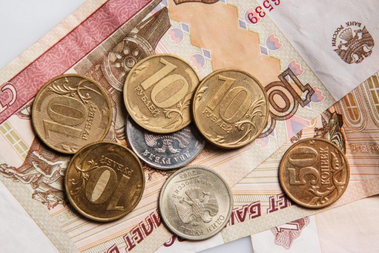 ΕΕ: Σχέδιο πλήρους απαγόρευσης συναλλαγών crypto με Ρωσία