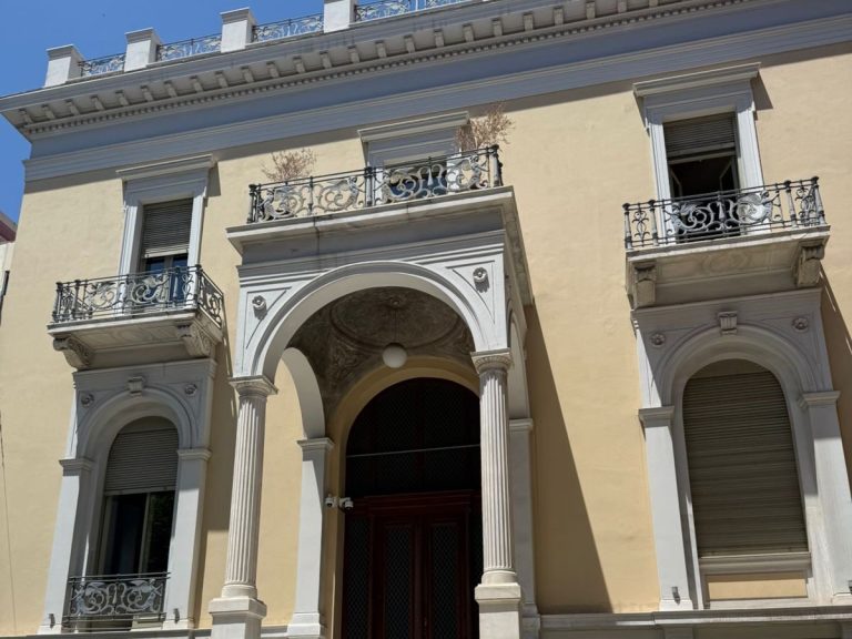 Αλλαγή σχεδίου στην ενίσχυση της TV-Χρήματα και για σόου από το ΕΚΚΟΜΕΔ- Η αποκάλυψη από το “Π” – Τυπολογίες