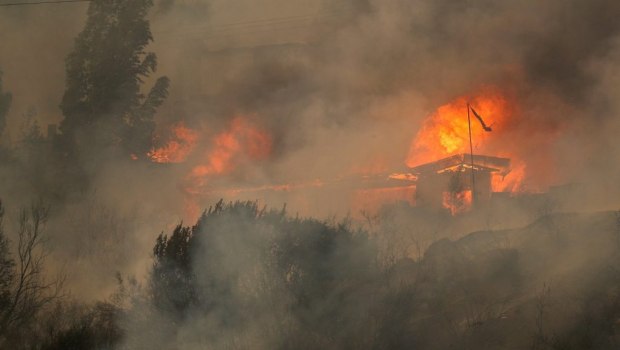 Ελ Νίνιο: Ξηρασίες, πυρκαγιές, πλημμύρες – Η επιστροφή του πυροδοτεί φόβους για την κλιματική κρίση Ελ Νίνιο: Ξηρασίες, πυρκαγιές, πλημμύρες – Η επιστροφή του πυροδοτεί φόβους για την κλιματική κρίση