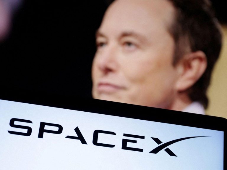 SpaceX: Η διαστημική εταιρεία του Μασκ εξετάζει το ενδεχόμενο εισαγωγής στον Nasdaq –
