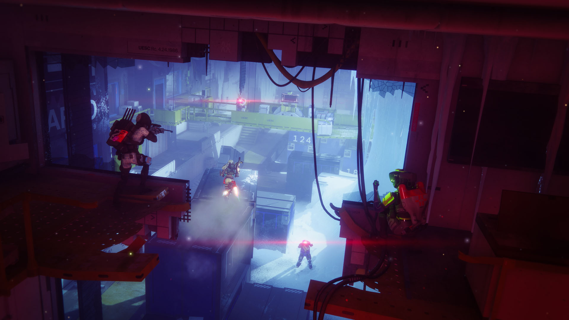 Μια σκηνή από το βιντεοπαιχνίδι Marathon δείχνει χαρακτήρες που εμπλέκονται σε μια κατάσταση μάχης μέσα σε μια βιομηχανική εγκατάσταση με κιβώτια και εξοπλισμό.