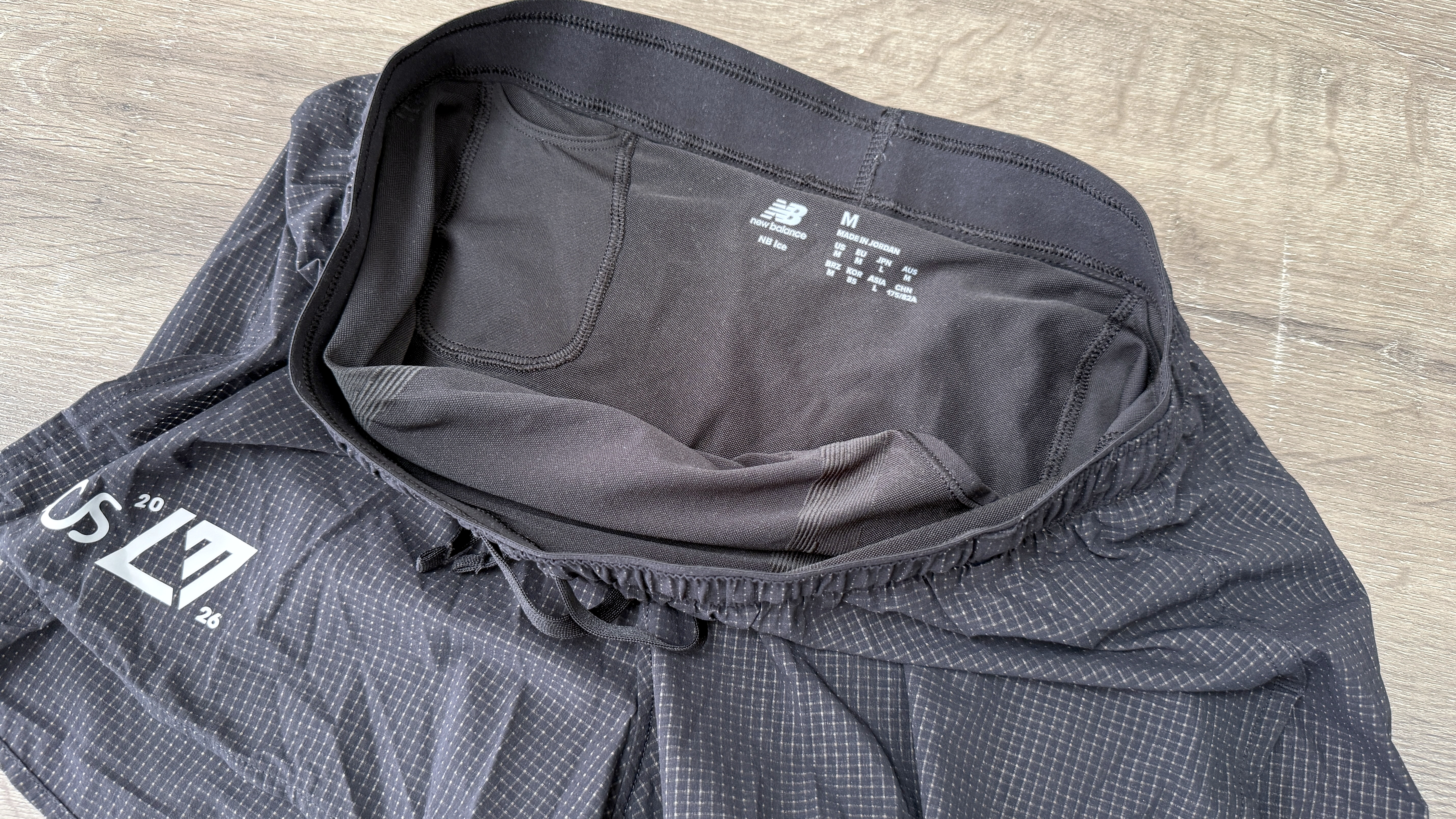 Το New Balance Ultra Light Split Short 3"