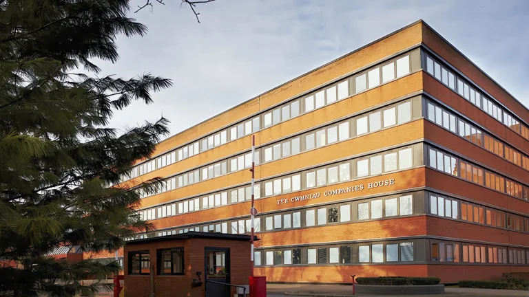 Το Companies House του Ηνωμένου Βασιλείου επιβεβαιώνει τα επιχειρηματικά δεδομένα που εκτίθενται σε ελαττώματα ασφαλείας