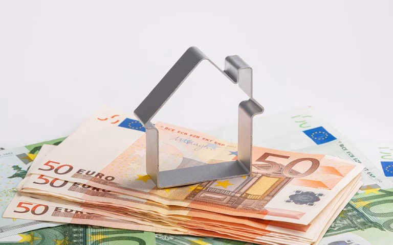 ΕΝΦΙΑ: Σε πόσες δόσεις μπορείτε να ξοφλήσετε τον φόρο – Τι πρέπει να ξέρουν οι ιδιοκτήτες –