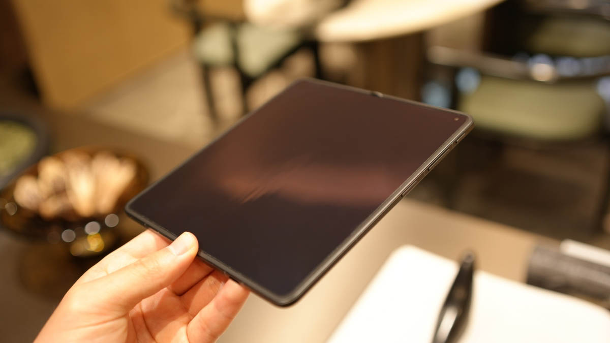 Οθόνη μηδενικής πτυχής OPPO Find N6