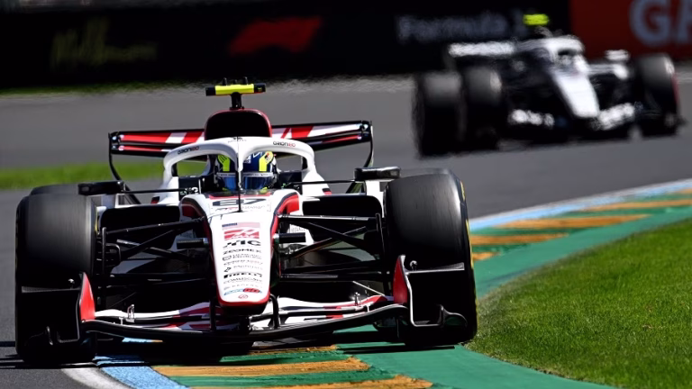 Formula 1: Κρίσιμη χρονιά με νέους κανόνες και την τηλεόραση της… Apple! –