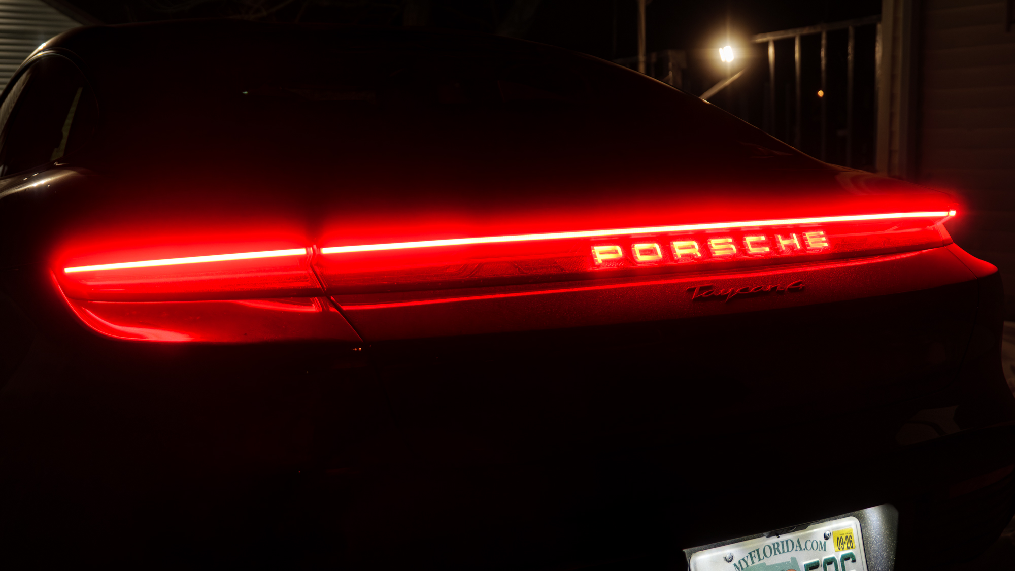 Test drive Porsche Taycan 2025.