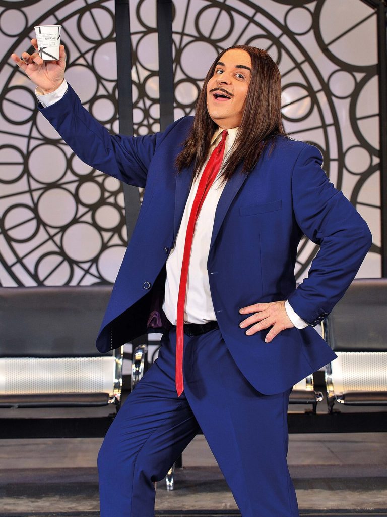 Μικρά: Μακρυπούλια στον ΑΝΤ1 και Σεφερλής στο Mega – Τυπολογίες