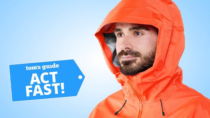 Περπατάω 10.000 βήματα καθημερινά, βρέχει ή γυαλίζει — αυτά είναι τα 3 μπουφάν που ορκίζομαι για να κατακτήσω τον ανοιξιάτικο καιρό Περπατάω 10.000 βήματα καθημερινά, βρέχει ή γυαλίζει — αυτά είναι τα 3 μπουφάν που ορκίζομαι για να κατακτήσω τον ανοιξιάτικο καιρό