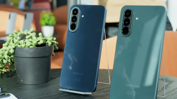 Galaxy A57 vs A55: Δεν υπάρχει έκπληξη ποιος κερδίζει, αλλά η διαφορά είναι βάναυση Galaxy A57 vs A55: Δεν υπάρχει έκπληξη ποιος κερδίζει, αλλά η διαφορά είναι βάναυση