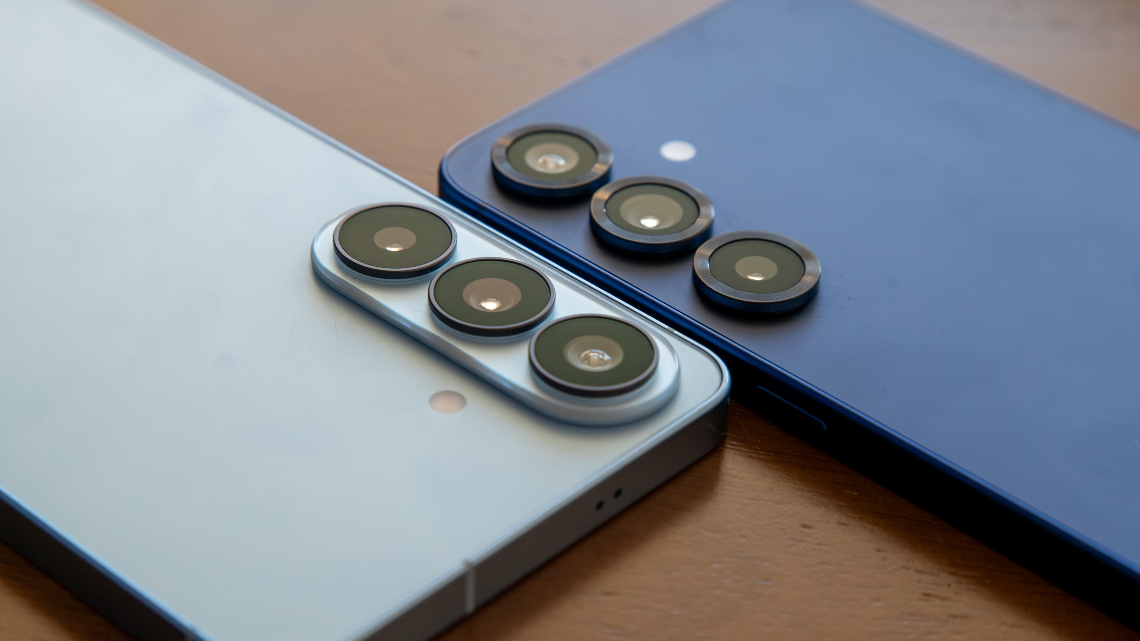 Galaxy S26 Plus and S25 Plus