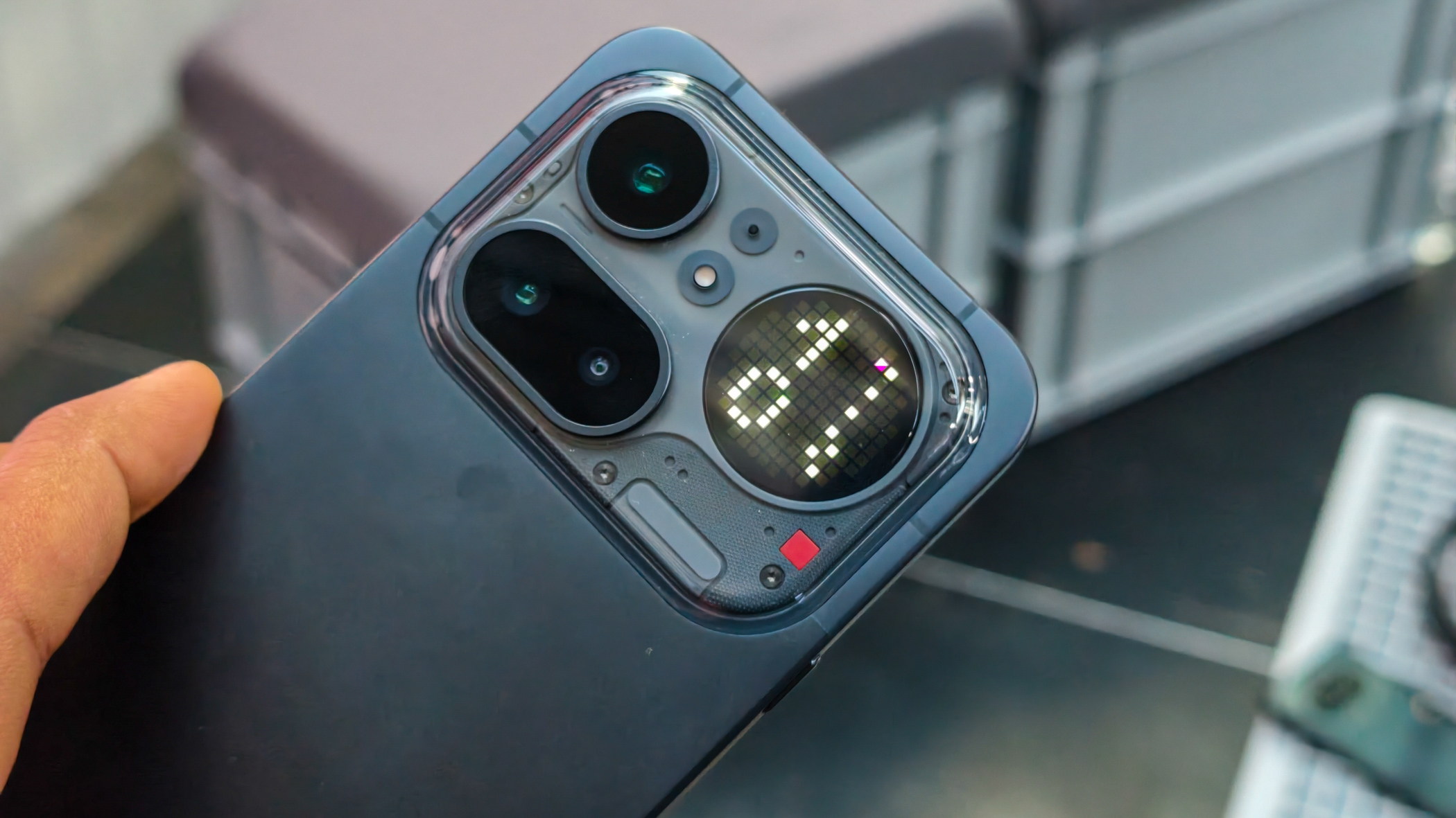 Nothing Phone 4a Pro Black από την κυκλοφορία στο Λονδίνο