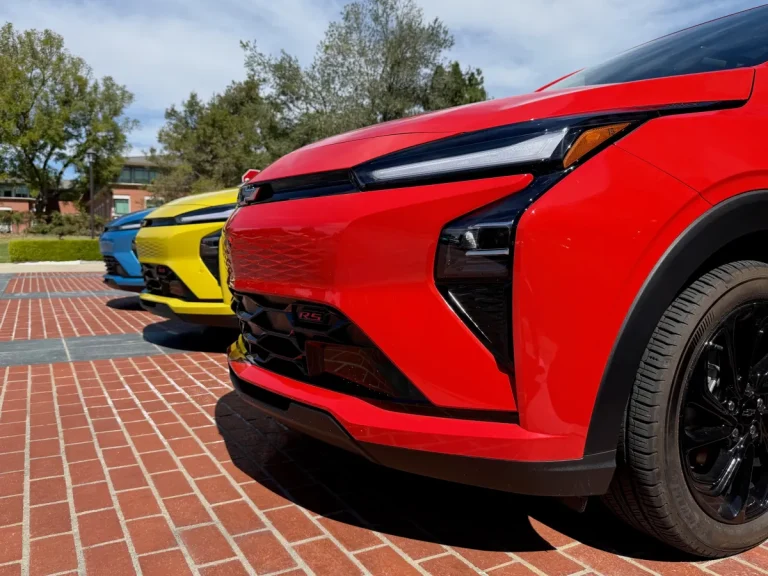 Η GM ανακάλυψε πώς να αντιμετωπίσει την αβεβαιότητα των EV με το Chevy Bolt