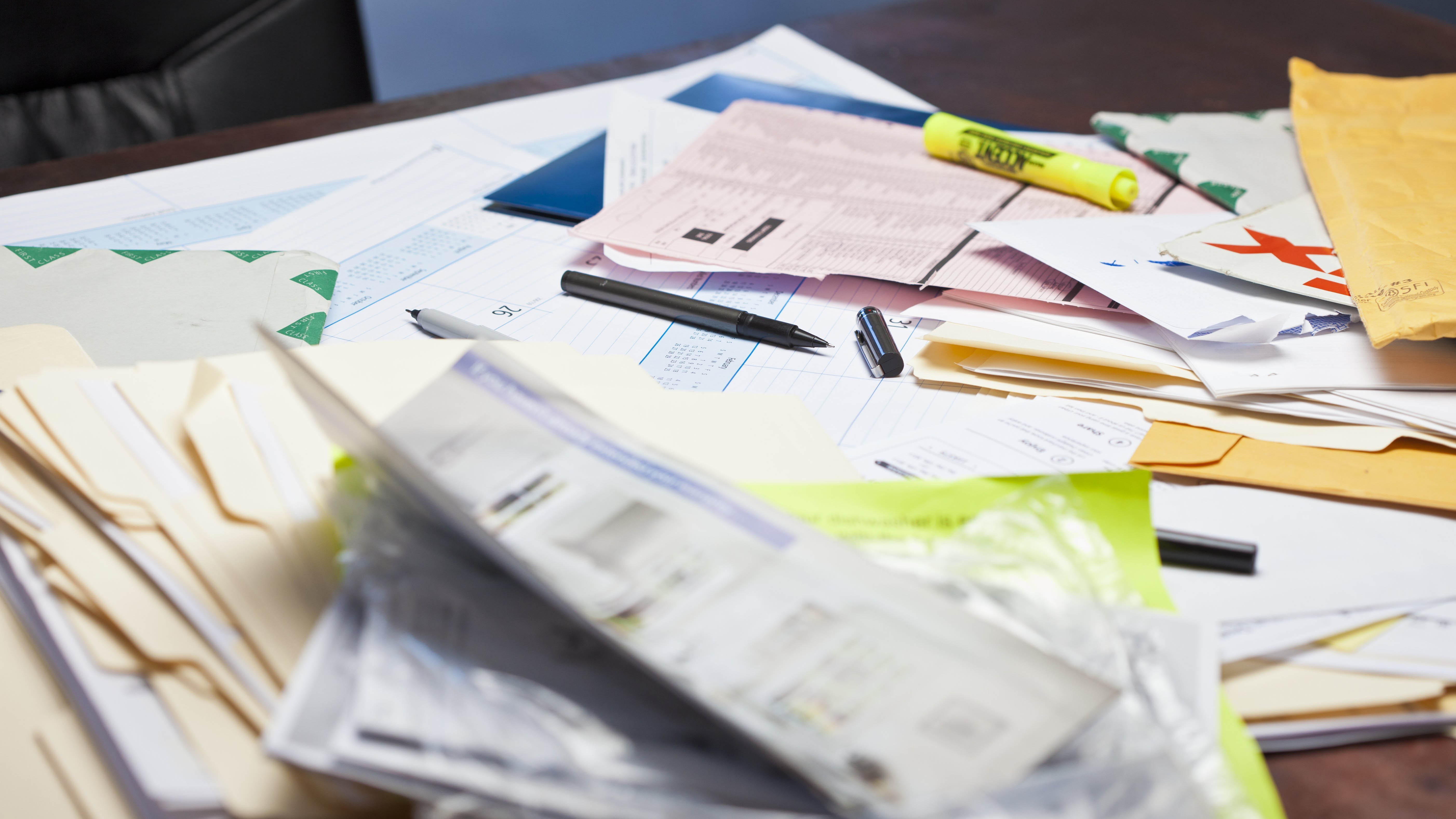 Σωρός από χαρτιά