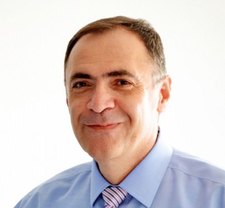 Πρωτιά στην εγχώρια αγορά smartphones-Τα πλάνα για Ελλάδα