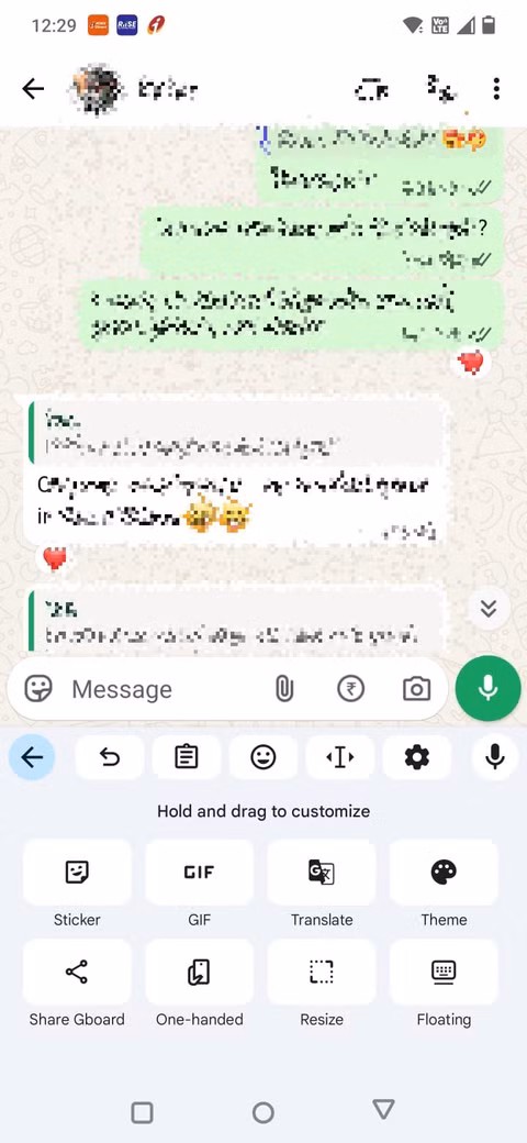 Στιγμιότυπο οθόνης που δείχνει την επιλογή Κυμαινόμενο στο Gboard