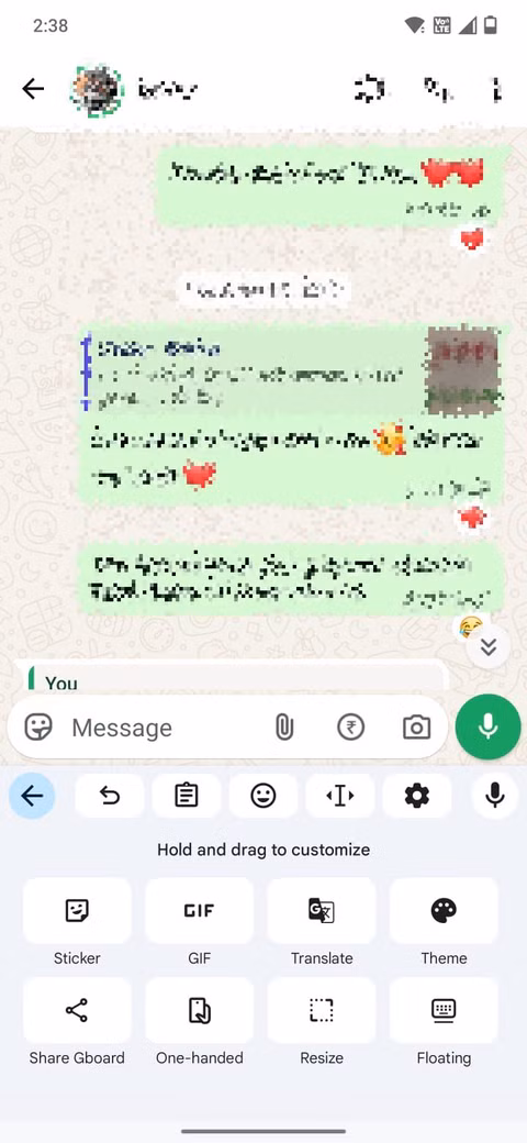 Στιγμιότυπο οθόνης που δείχνει την επιλογή One-handed στο Gboard