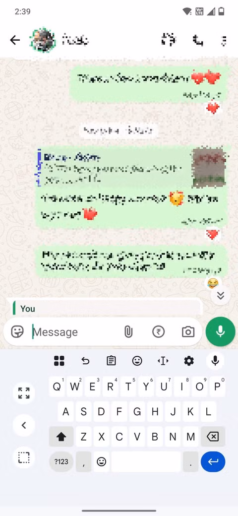 Στιγμιότυπο οθόνης που δείχνει τη λειτουργία Gboard με ένα χέρι