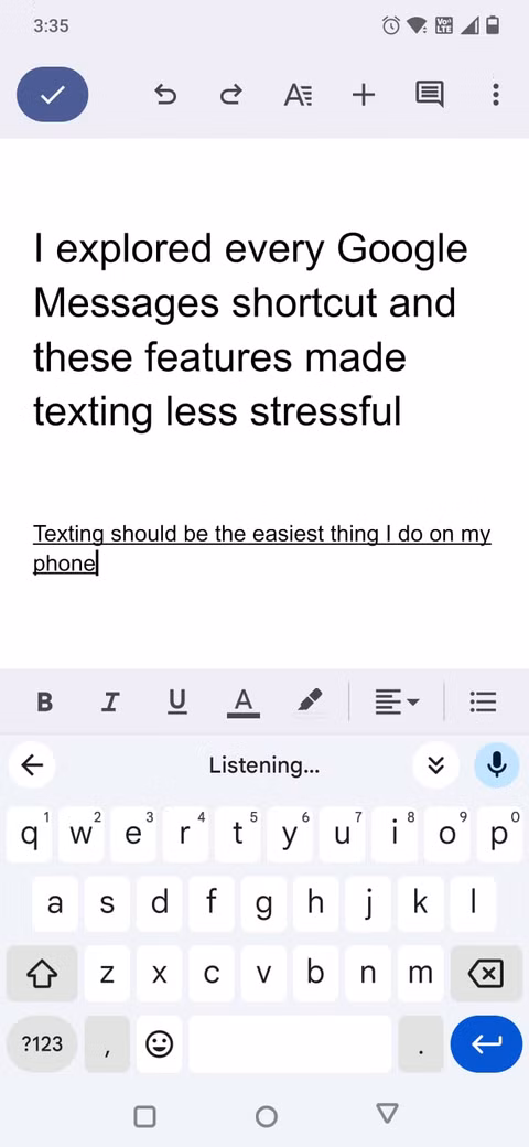 Στιγμιότυπο οθόνης που δείχνει το εικονίδιο μικροφώνου του Gboard στα Έγγραφα Google