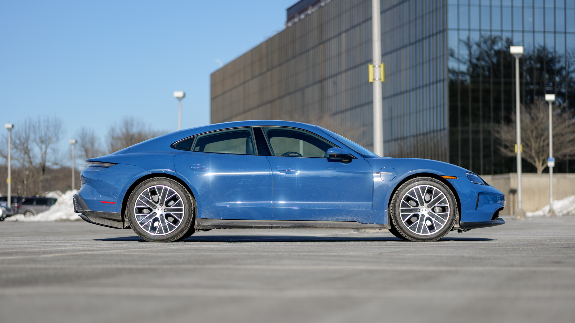 Test drive Porsche Taycan 2025.