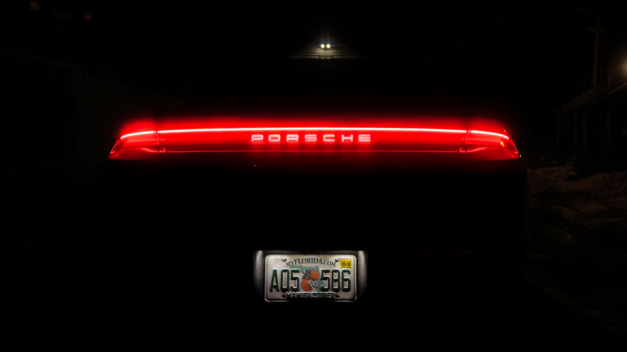 Test drive Porsche Taycan 2025.