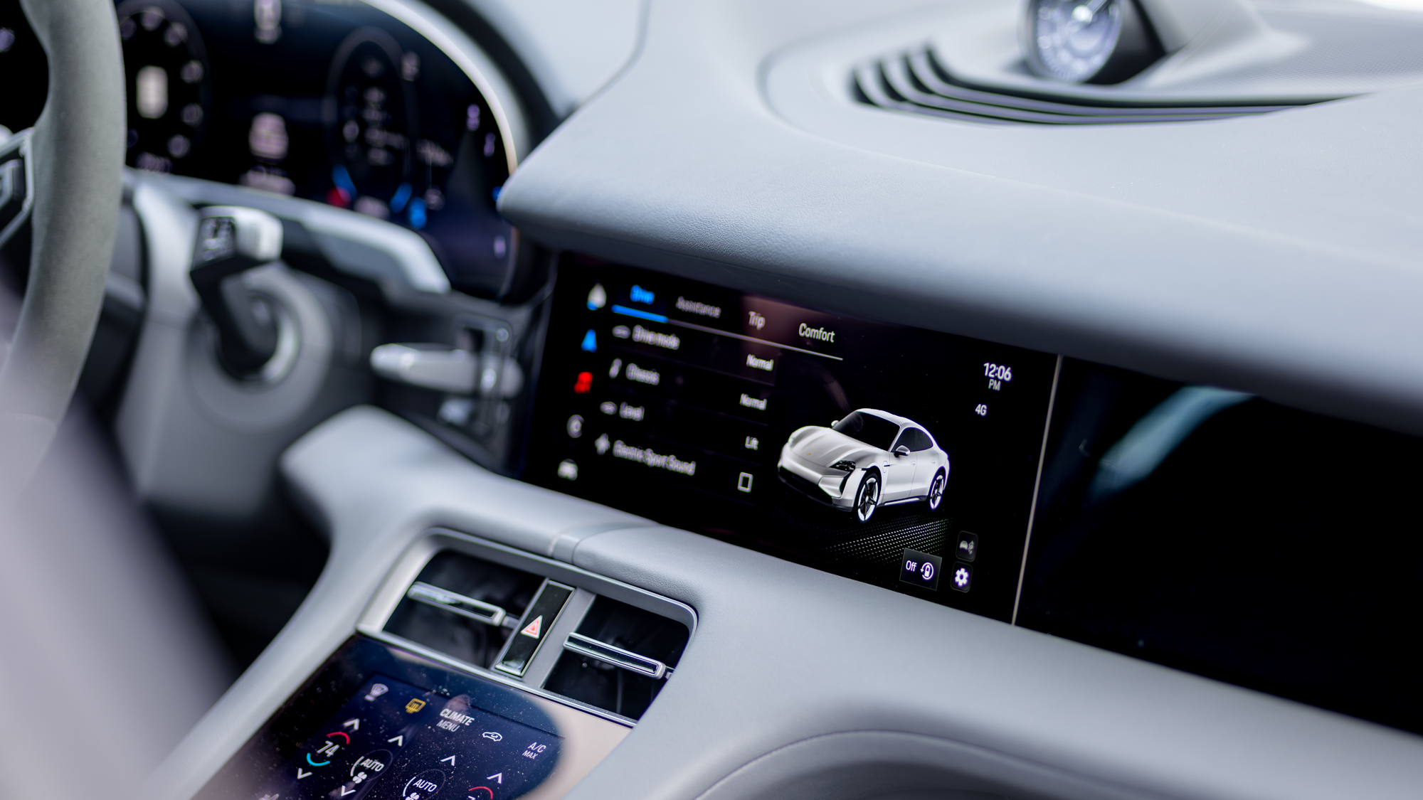 Test drive Porsche Taycan 2025.