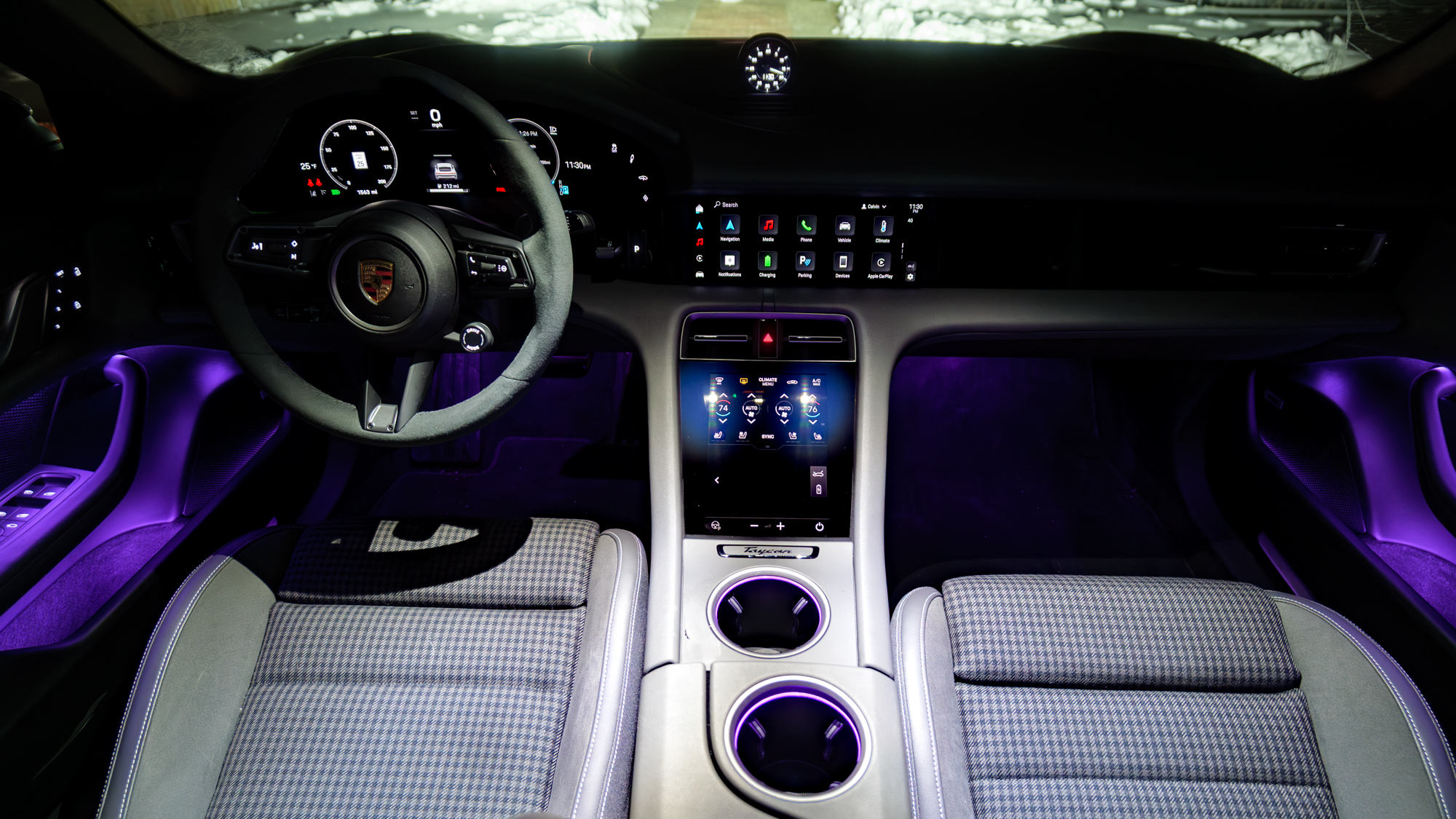 Test drive Porsche Taycan 2025.