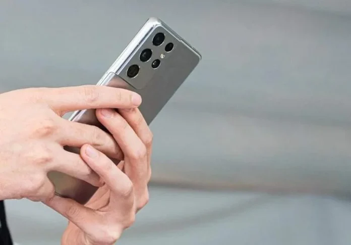 Κλοπή κινητού: Οι οδηγίες της ΕΛ.ΑΣ. και το κόλπο με το UV Κλοπή κινητού: Οι οδηγίες της ΕΛ.ΑΣ. και το κόλπο με το UV