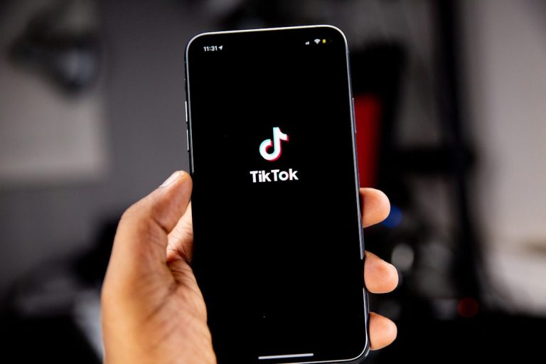 Το TikTok λέει ότι η κρυπτογράφηση από άκρο σε άκρο θα κάνει τα DM λιγότερο ασφαλή