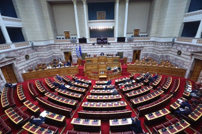 Βουλή: Κατατέθηκε το νομοσχέδιο για το Κοινωνικό Κλιματικό Ταμείο – Βουλή: Κατατέθηκε το νομοσχέδιο για το Κοινωνικό Κλιματικό Ταμείο –