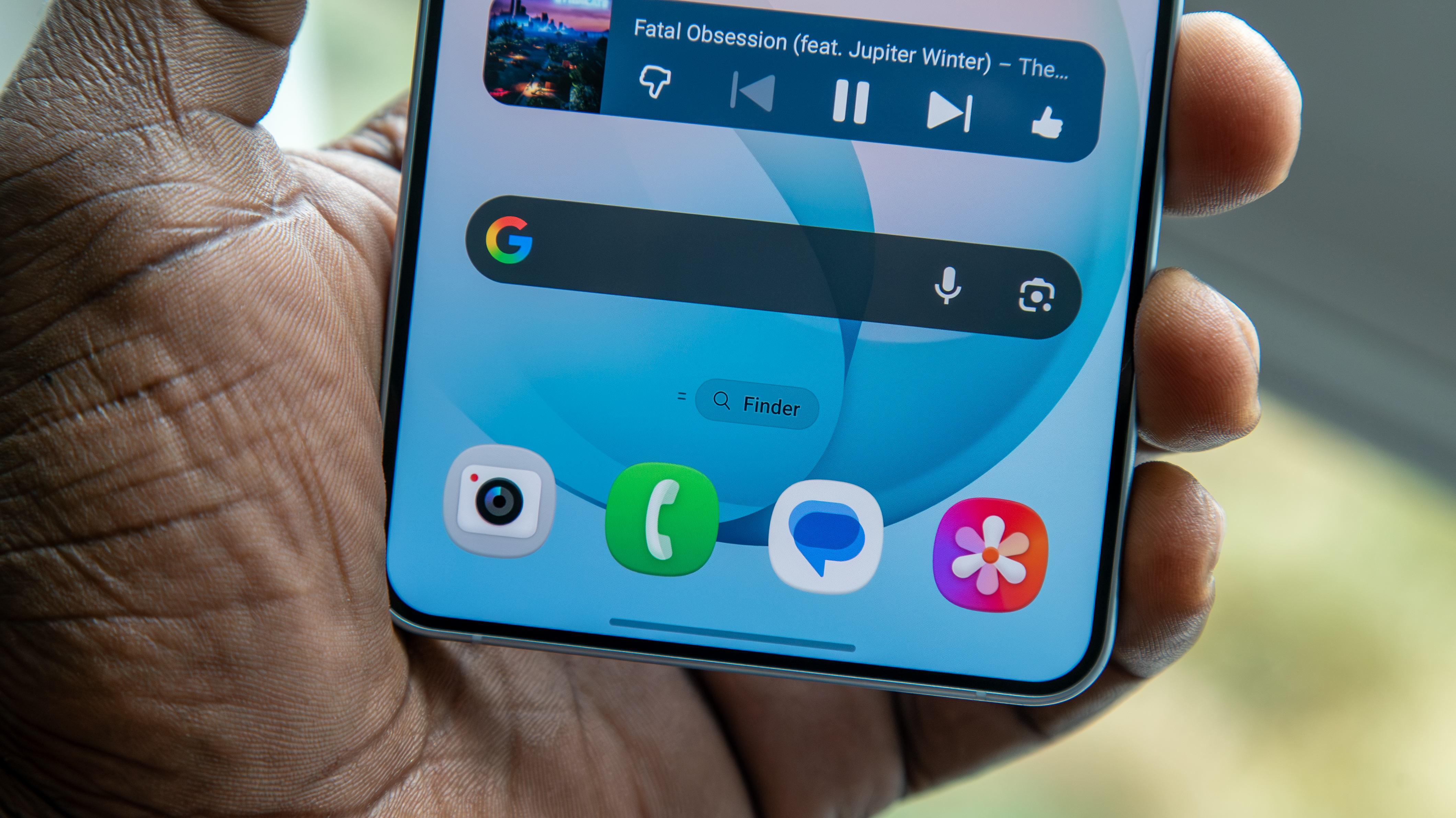 Galaxy S26 Plus Finder and shelf icons