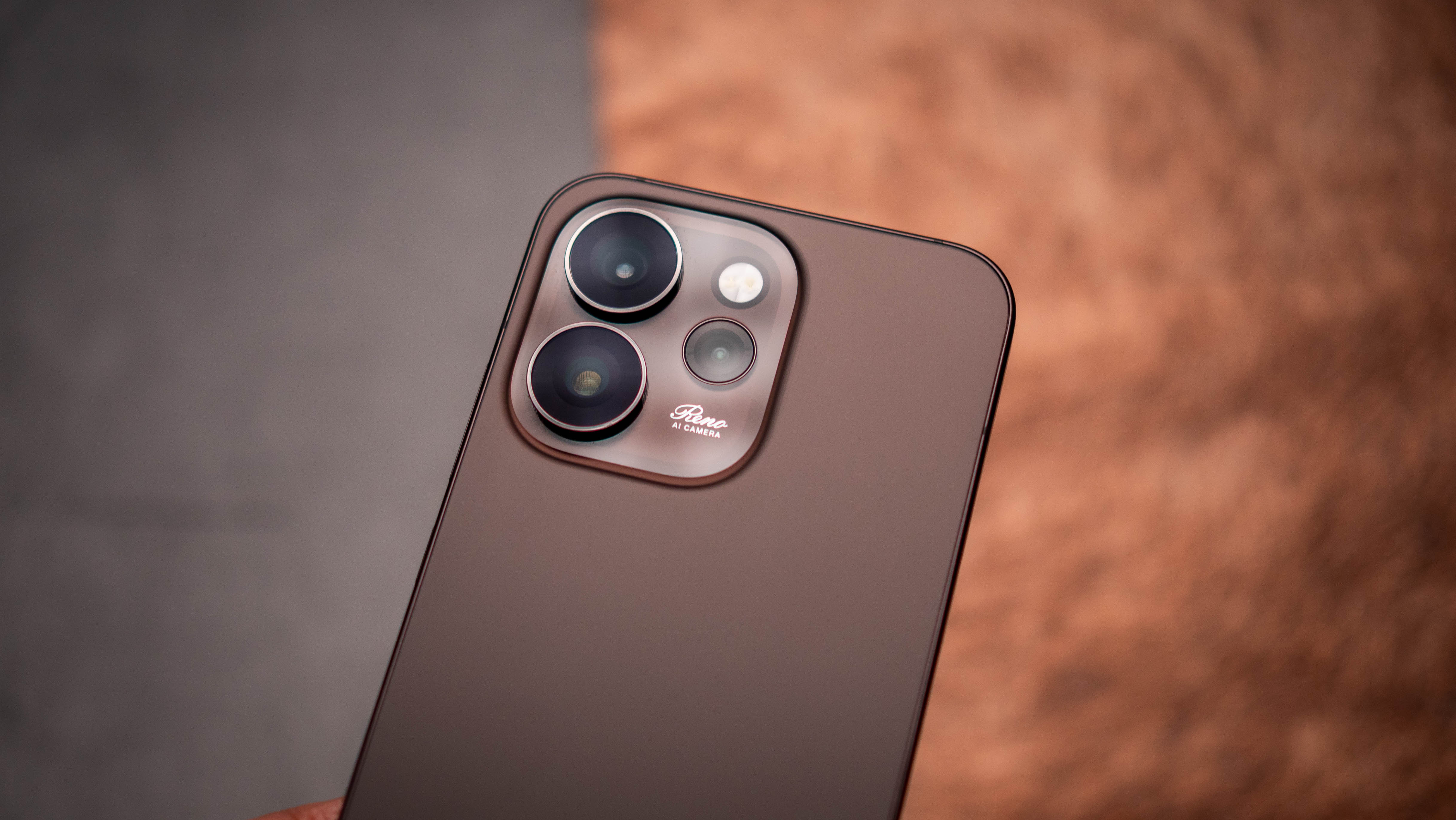 Ανασκόπηση του OPPO Reno 15 Pro στο Android Central