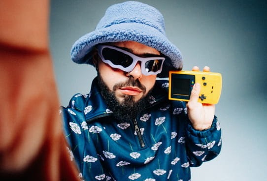 Eurovision: Ο Akylas αποκαλύπτει την περηφάνια για την πατρίδα του! Eurovision: Ο Akylas αποκαλύπτει την περηφάνια για την πατρίδα του!