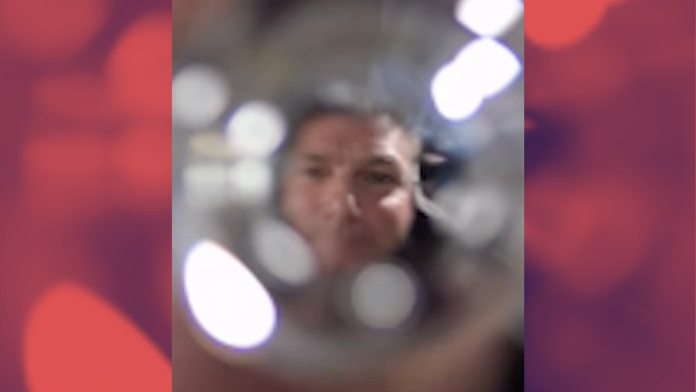 Αστροναύτες Artemis II: Διασκέδαση με φυσαλίδες στον αέρα Αστροναύτες Artemis II: Διασκέδαση με φυσαλίδες στον αέρα