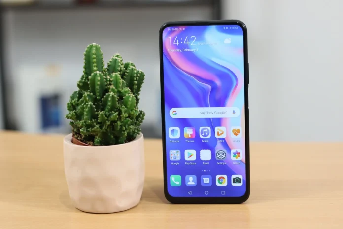 Huawei: Το απαγορευτικό των ΗΠΑ μάς βοήθησε ανεπάντεχα Huawei: Το απαγορευτικό των ΗΠΑ μάς βοήθησε ανεπάντεχα