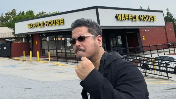 Katsuhiro Harada θαύμασε το meme των fans στο Waffle House Ο Katsuhiro Harada επισκέφθηκε το Waffle House και αποθέωσε το meme των fans