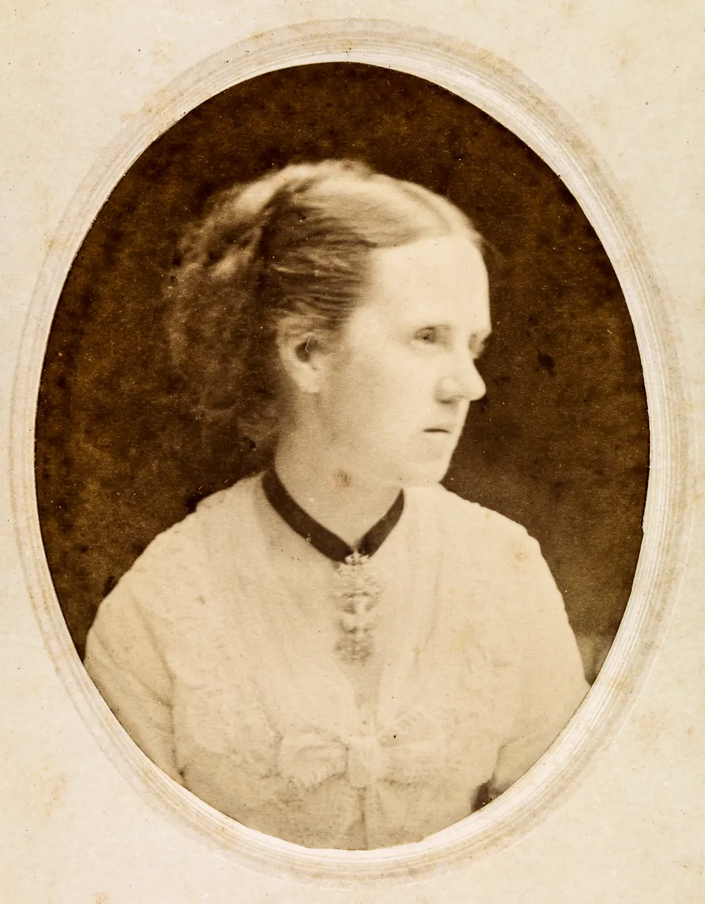 Ασπρόμαυρη φωτογραφία της Henrietta Darwin