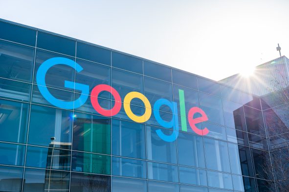 Κατηγορία υπαλλήλου Google για κέρδη 1,2 εκατ. δολ. με insider info Κατηγορία υπαλλήλου Google για κέρδη 1,2 εκατ. δολ. με insider info