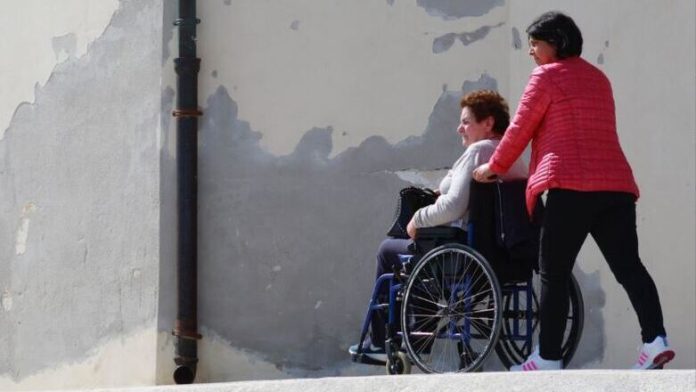 Άσκηση και νευροπροστασία στη πολλαπλή σκλήρυνση: Αιτίες και οφέλη Άσκηση και νευροπροστασία στη πολλαπλή σκλήρυνση: Αιτίες και οφέλη