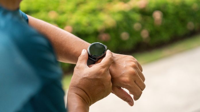 5 Essentials Ρούχων για Άνεση Ηλικιωμένων 5 Essentials Ρούχων για Άνεση Ηλικιωμένων